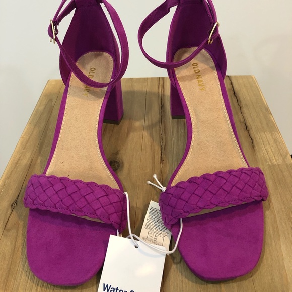 5/$25 NWT Old Navy Heels - Picture 5 of 7